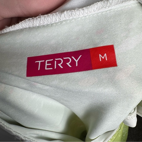 Terry Biking or Cycling Workout Green Sleeveless Top - Picture 8 of 8